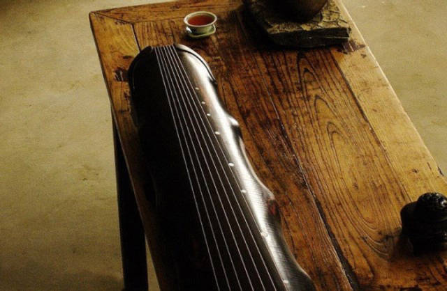 克拉玛依市古琴蕴含的传统文化，一把古琴制备出来要两年的时间